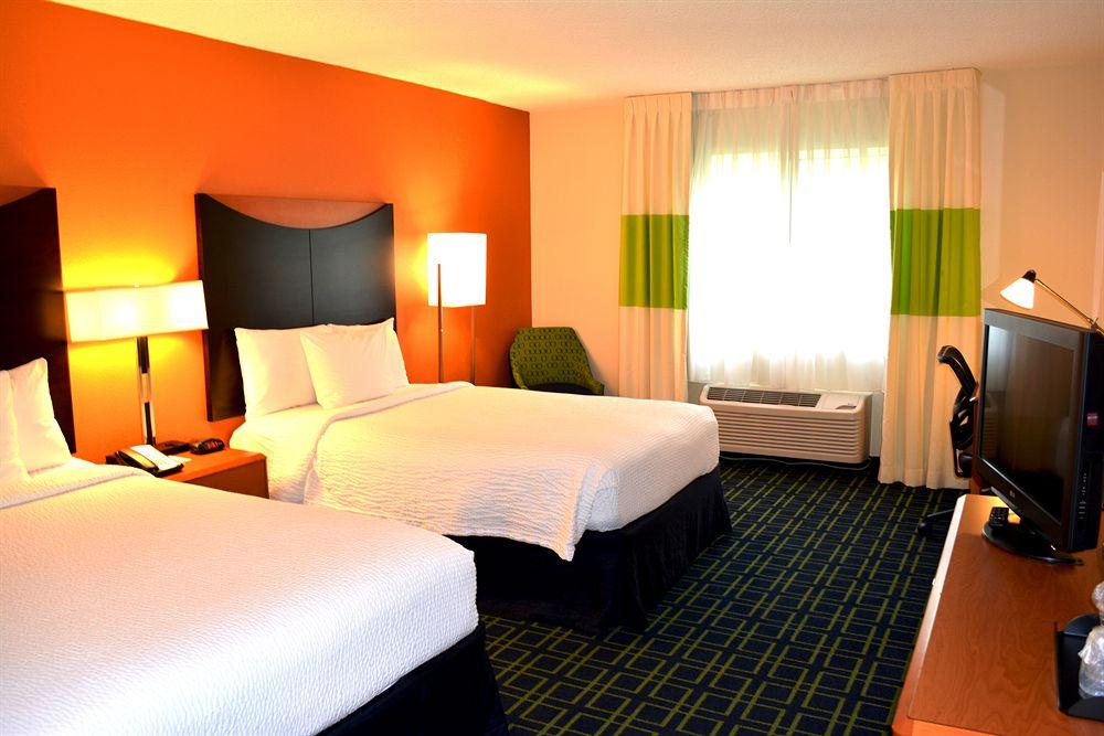 Fairfield Inn&suites St Petersburg Clearwater Hotel