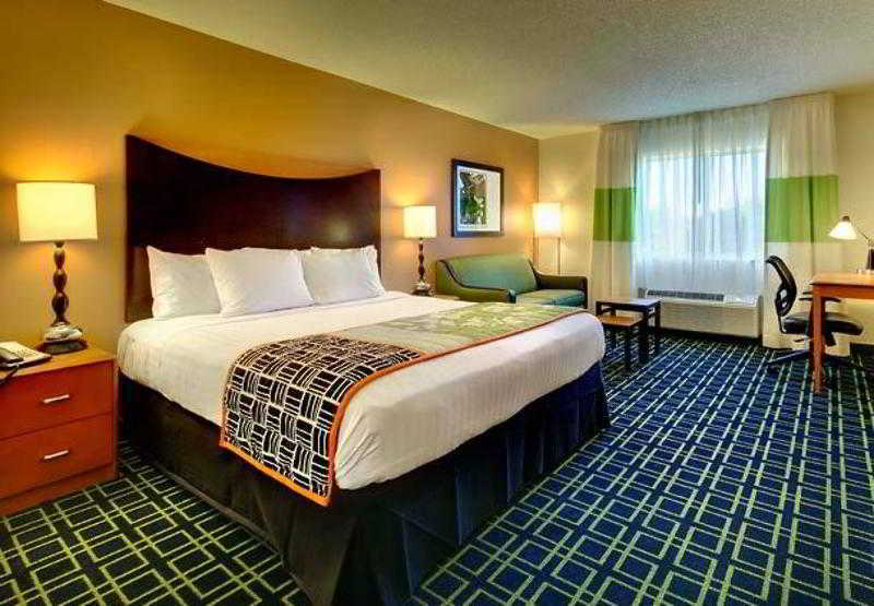 Fairfield Inn&suites St Petersburg Clearwater Hotel