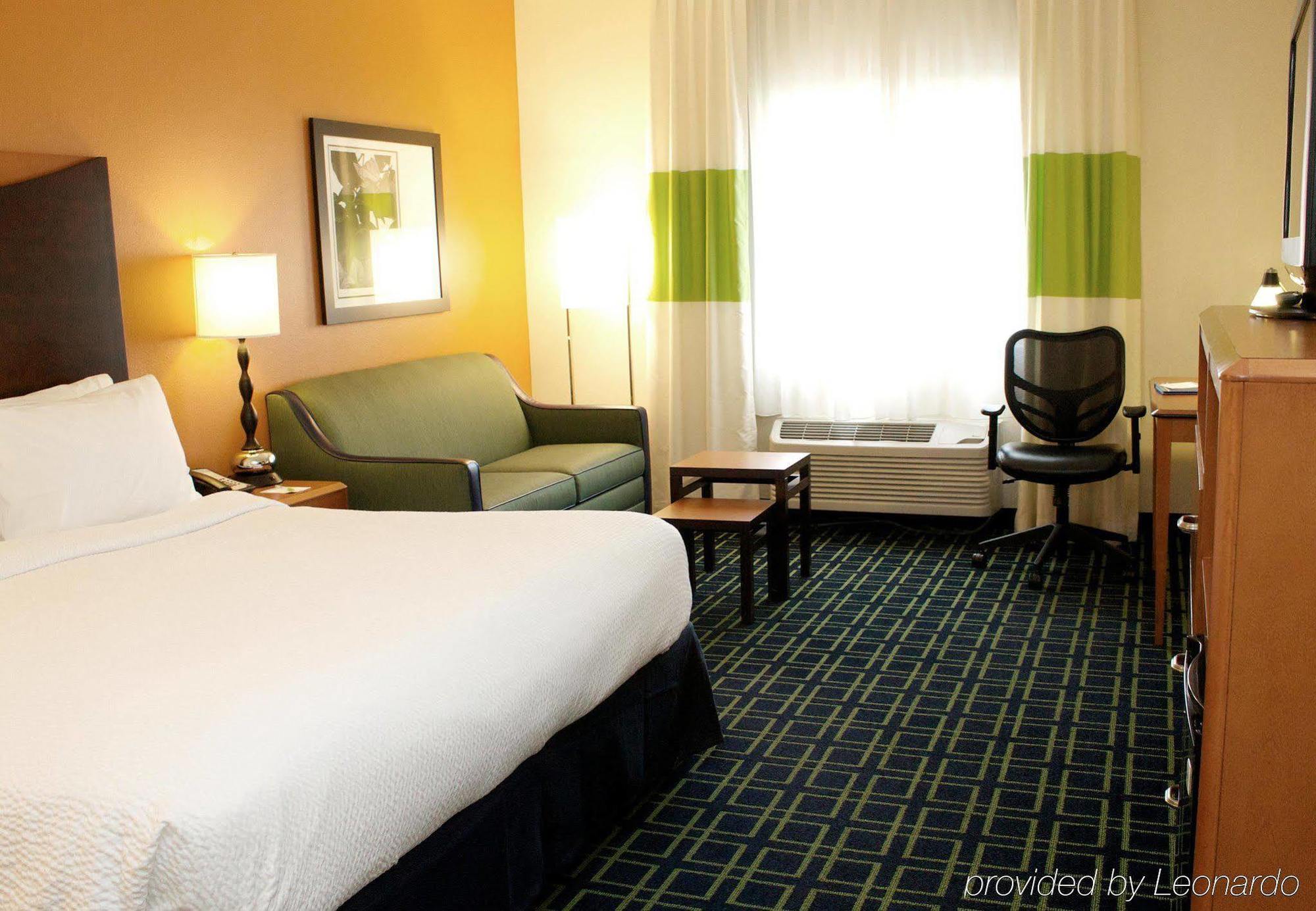 Hotel Fairfield Inn&suites St Petersburg Clearwater 3*